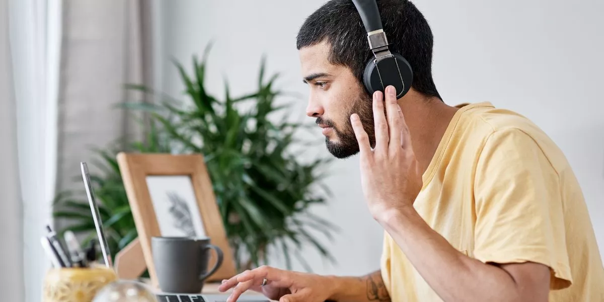 What Are the Top Benefits of Noise-Cancelling Headphones?