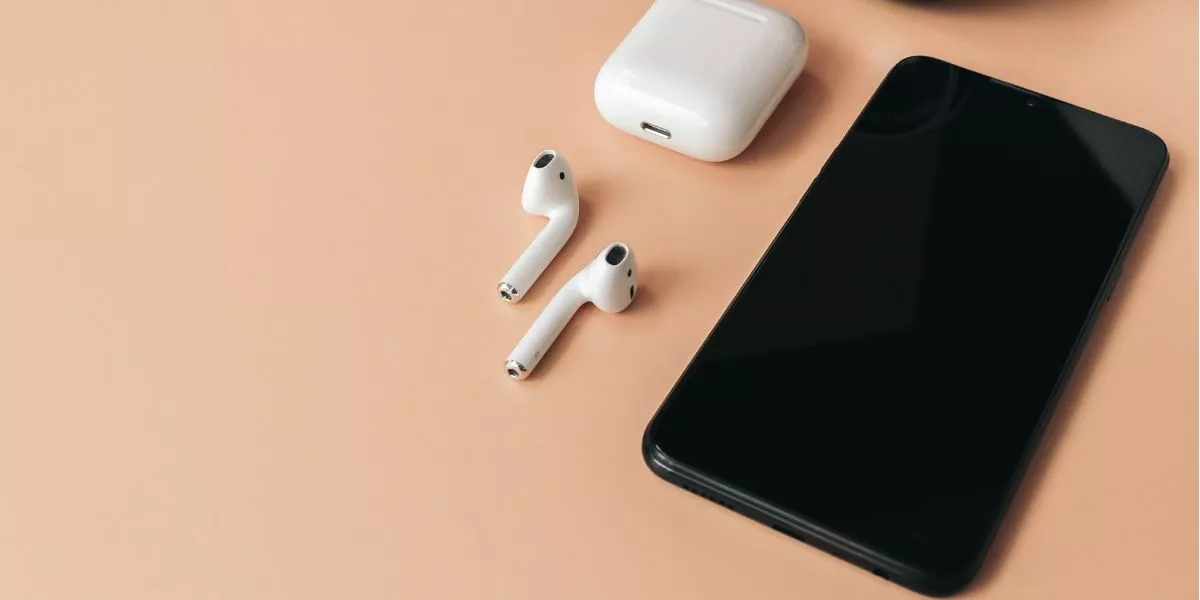 What Are the Essential Accessories for Your Smartphone?